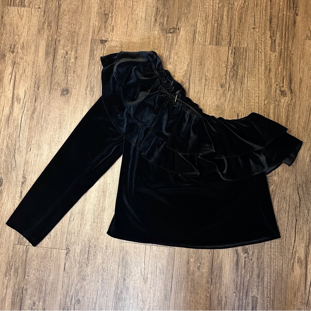 Misa Los Angeles NWT Mielle Black Velvet Ruffle One Shoulder Top - Picture 5 of 12